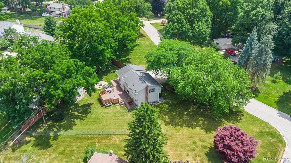 4191 Knollwood Drive Grand Blanc Charter Township MI 48439