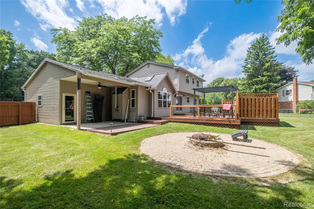 4191 Knollwood Drive Grand Blanc Charter Township MI 48439
