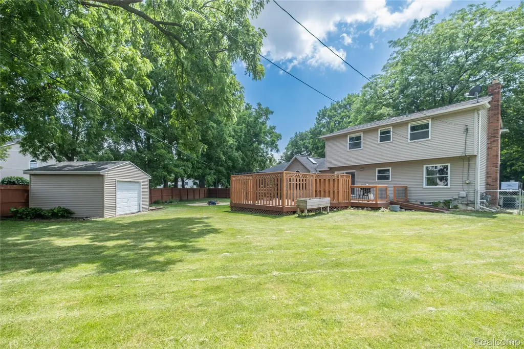 4191 Knollwood Drive Grand Blanc Charter Township MI 48439
