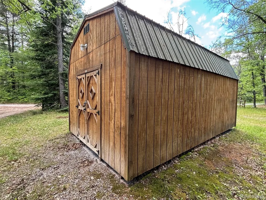 955 Aeronca Street Big Creek Township MI 48636