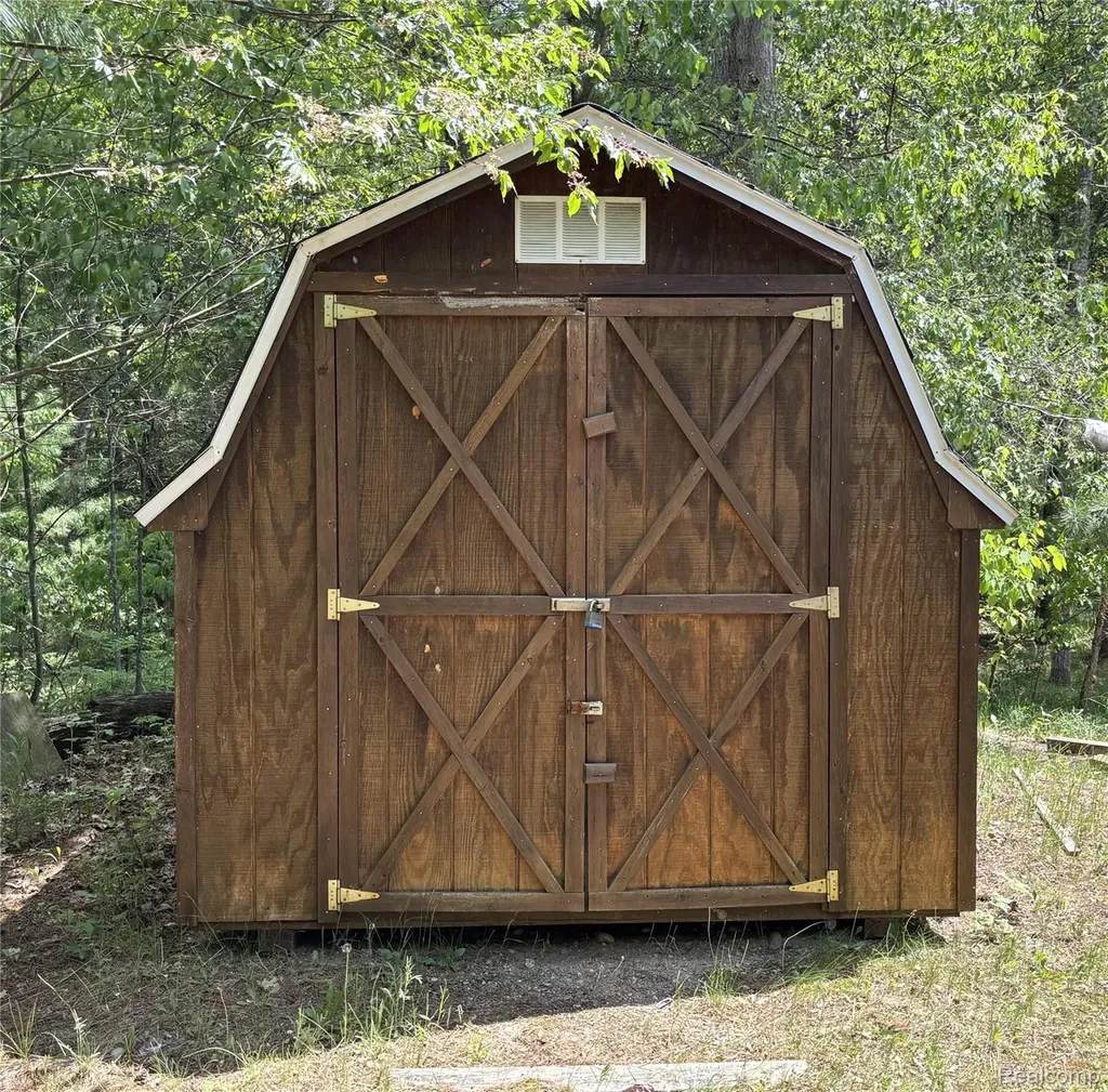 955 Aeronca Street Big Creek Township MI 48636