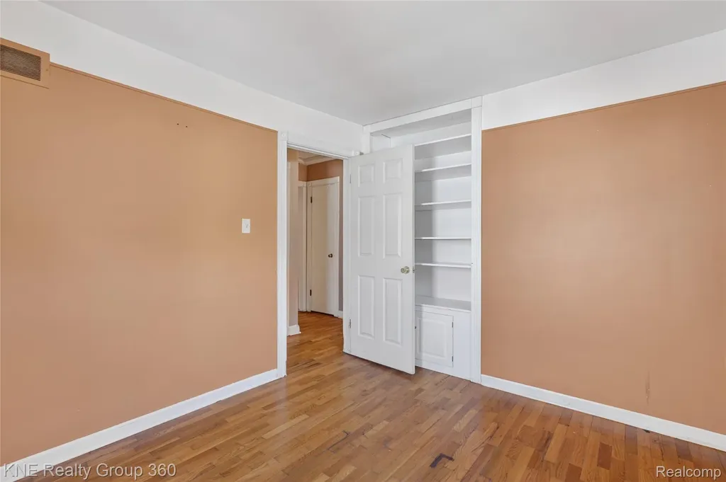 3842 Beechwood Avenue Flint City MI 48506