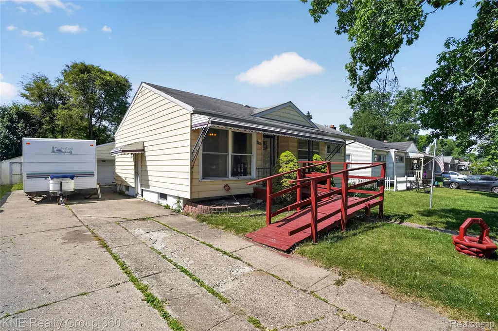 3842 Beechwood Avenue Flint City MI 48506