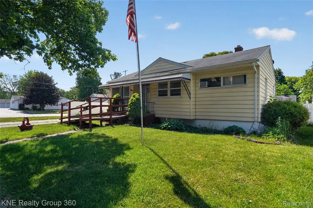 3842 Beechwood Avenue Flint City MI 48506