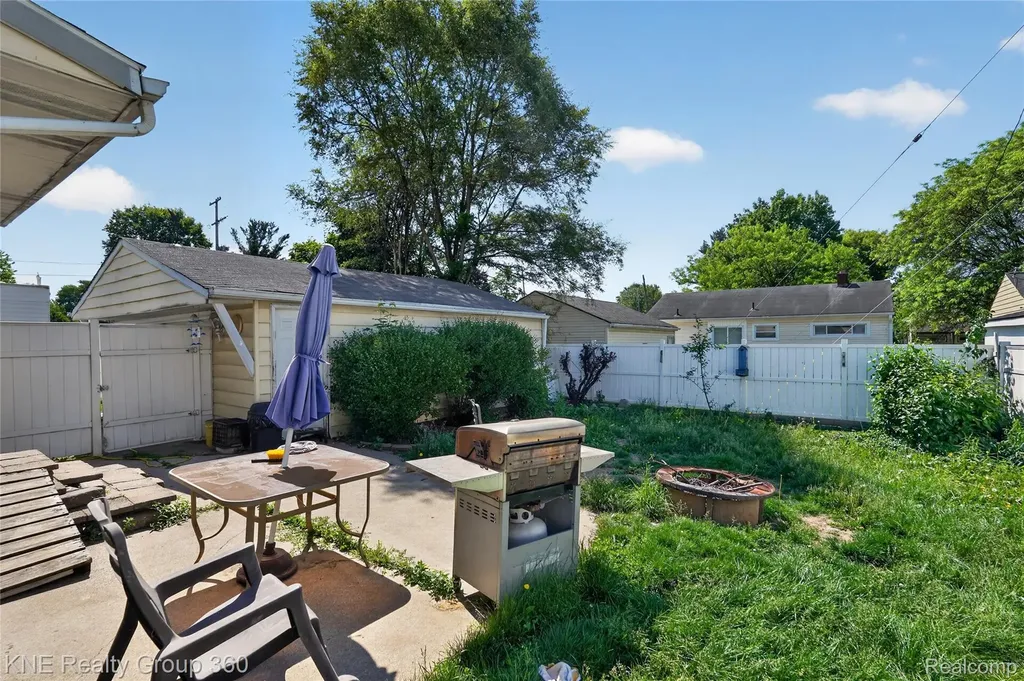 3842 Beechwood Avenue Flint City MI 48506