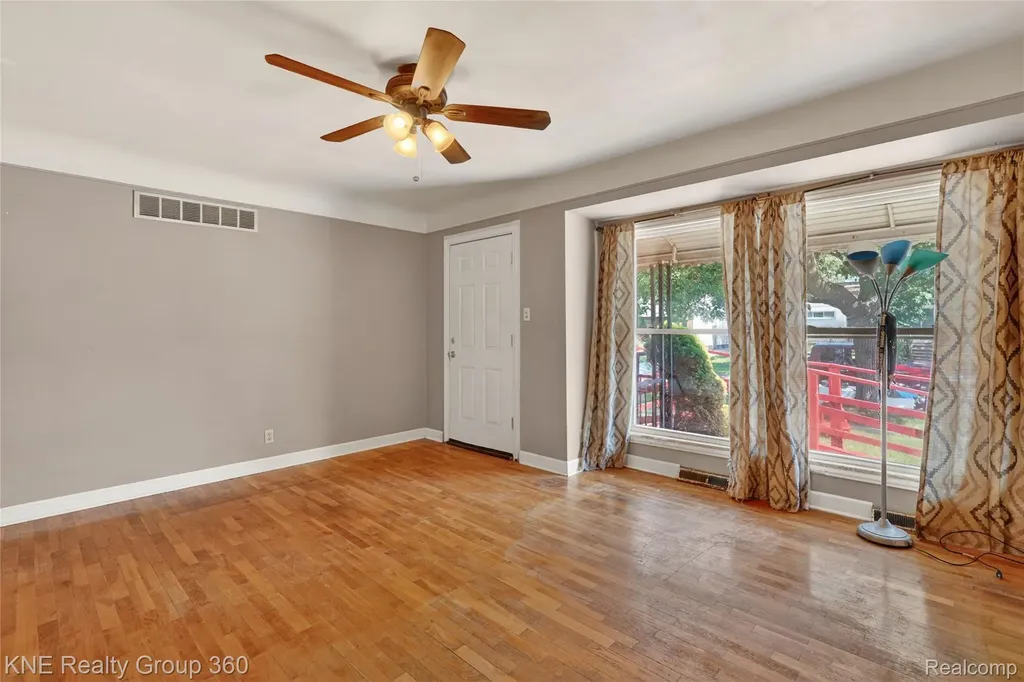 3842 Beechwood Avenue Flint City MI 48506