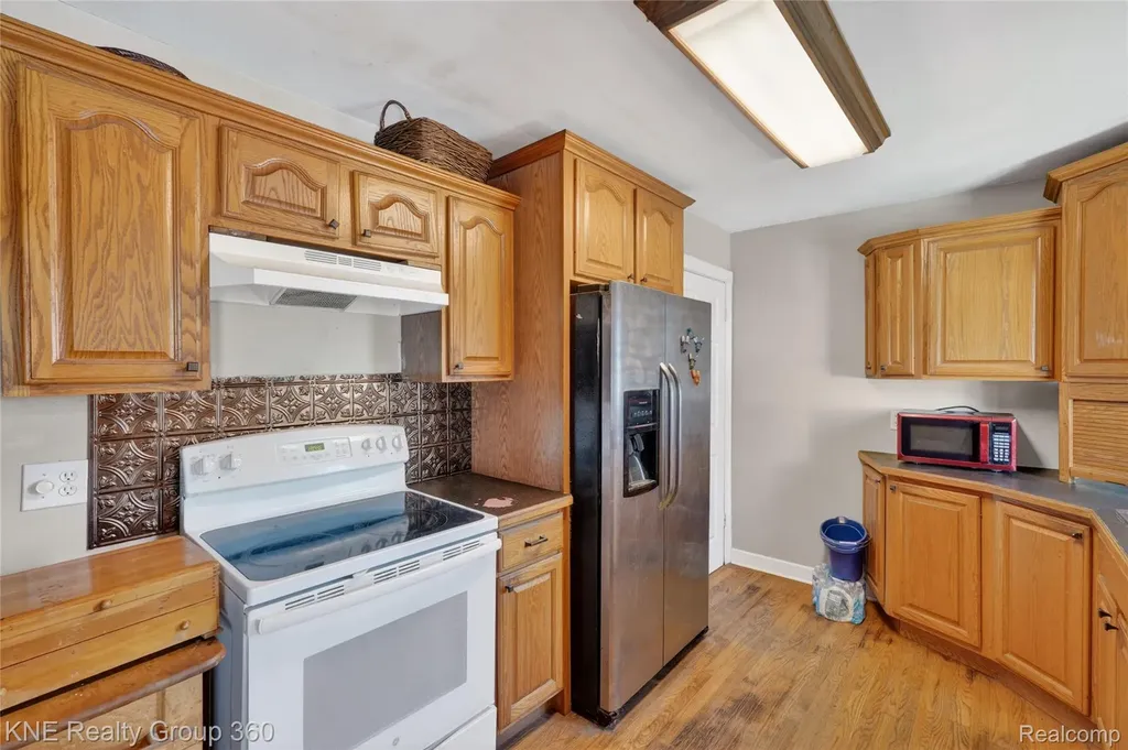 3842 Beechwood Avenue Flint City MI 48506