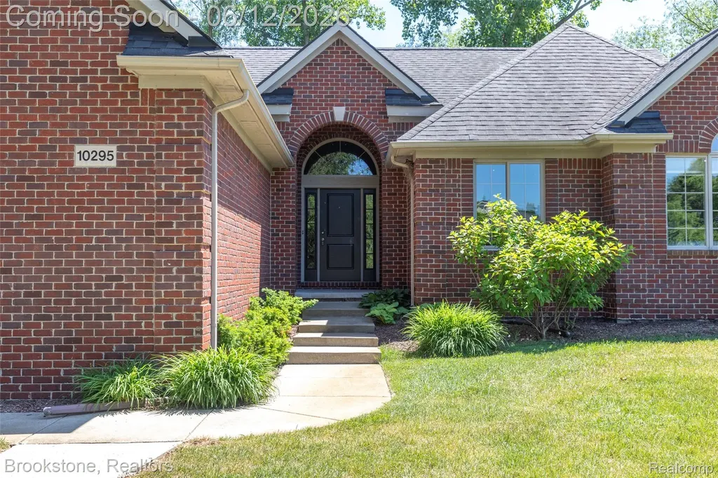 10295 Northridge Court White Lake Charter Township MI 48386