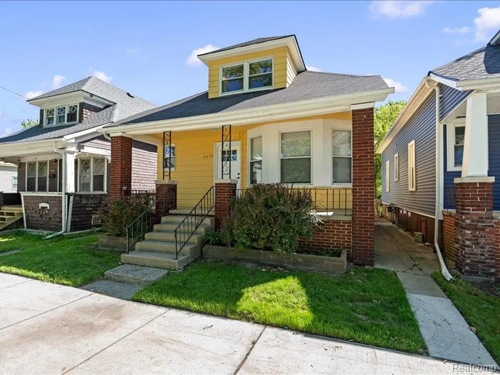 4498 Fischer Street Detroit City MI 48214
