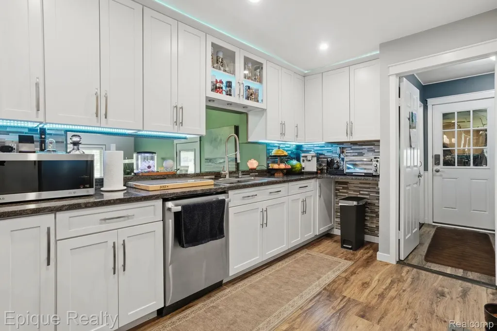 48132 Pheasant Street Chesterfield Township MI 48047