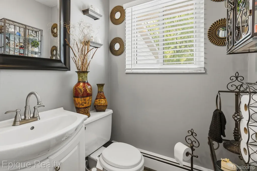 48132 Pheasant Street Chesterfield Township MI 48047