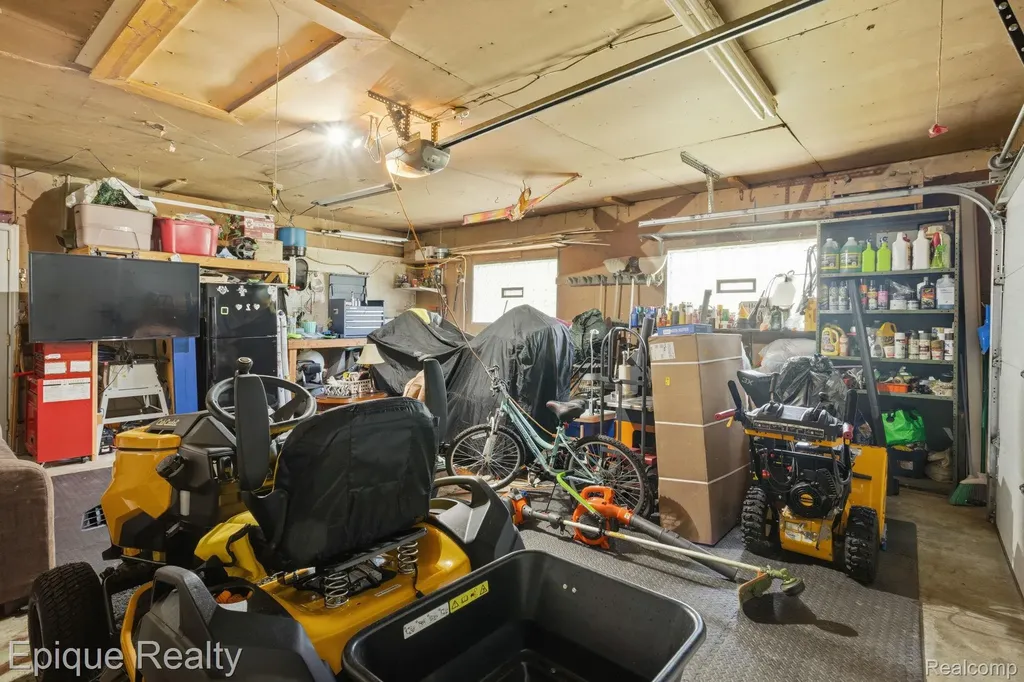 48132 Pheasant Street Chesterfield Township MI 48047