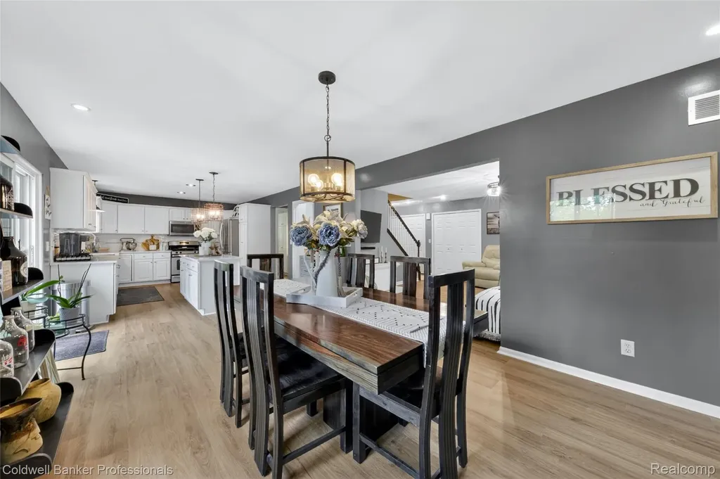3580 Overton Street Waterford Charter Township MI 48328