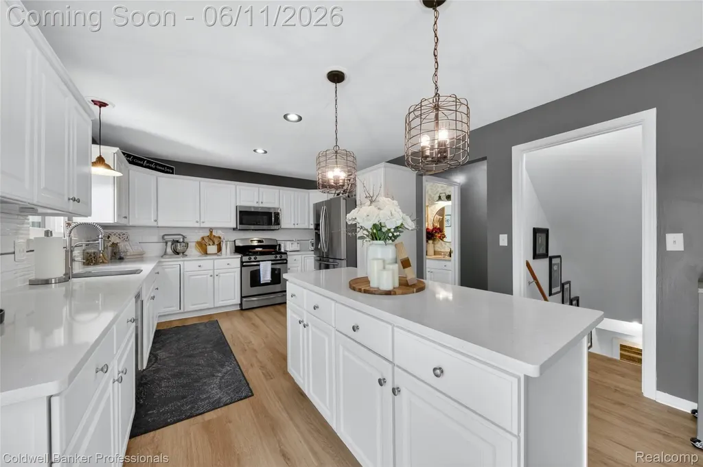 3580 Overton Street Waterford Charter Township MI 48328