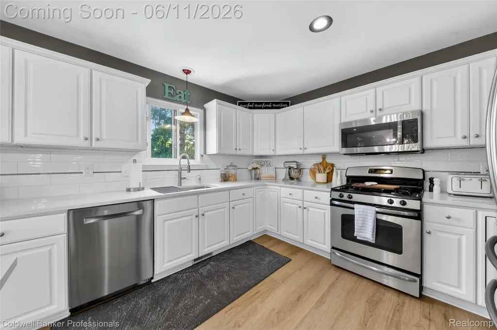 3580 Overton Street Waterford Charter Township MI 48328