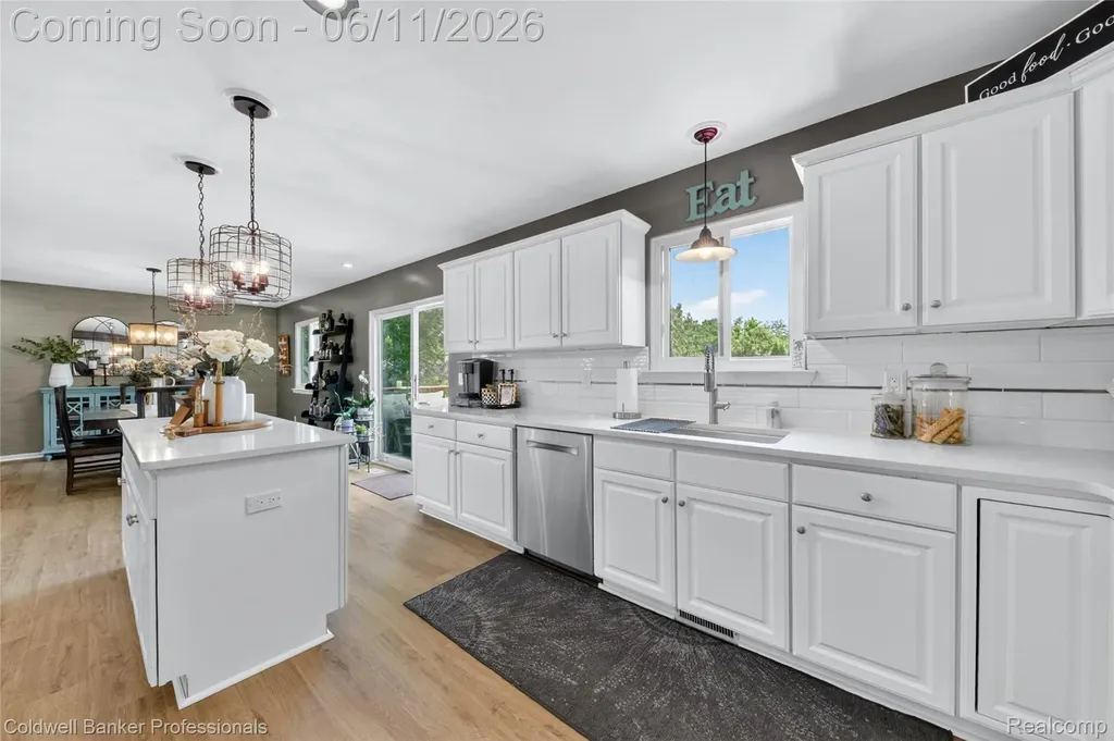 3580 Overton Street Waterford Charter Township MI 48328