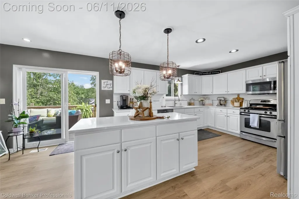 3580 Overton Street Waterford Charter Township MI 48328