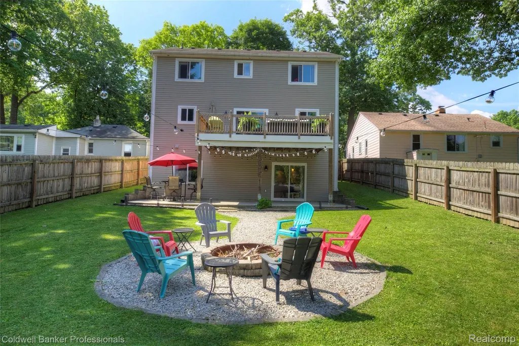 3580 Overton Street Waterford Charter Township MI 48328