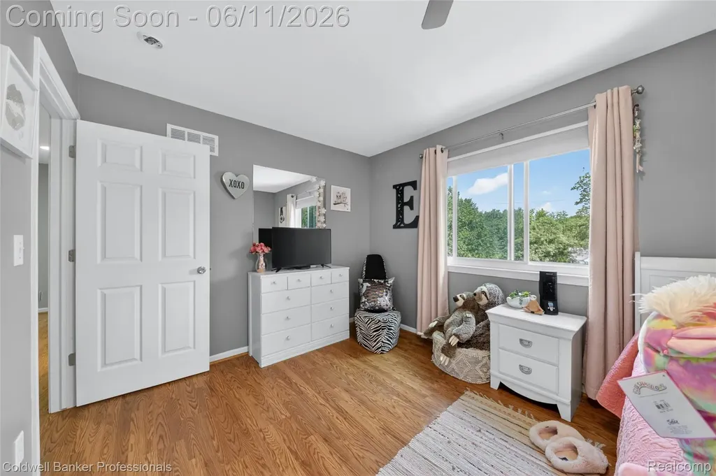 3580 Overton Street Waterford Charter Township MI 48328