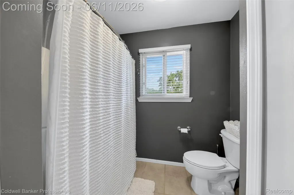 3580 Overton Street Waterford Charter Township MI 48328