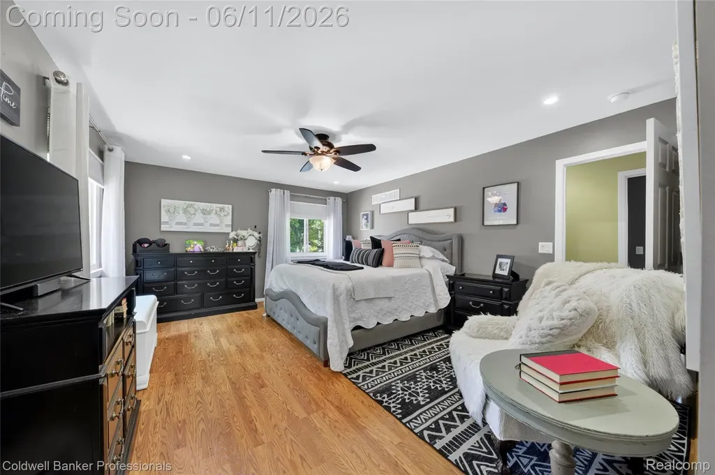 3580 Overton Street Waterford Charter Township MI 48328
