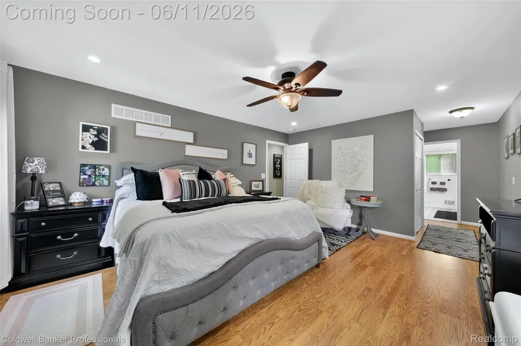 3580 Overton Street Waterford Charter Township MI 48328