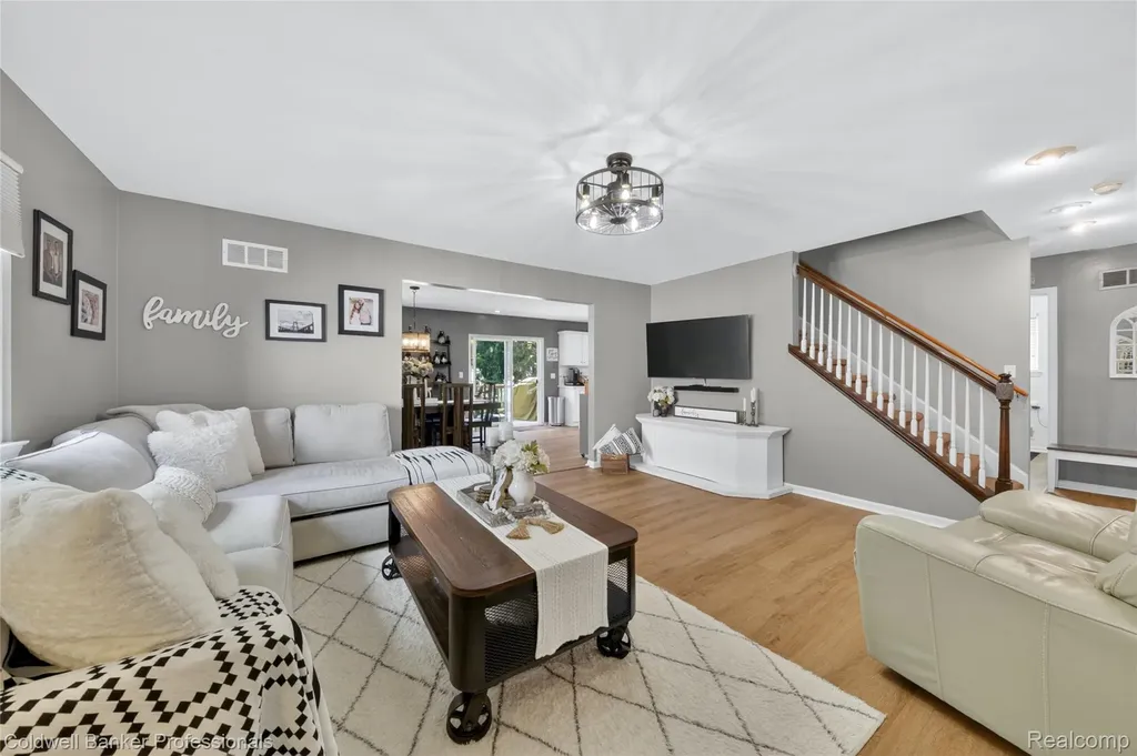 3580 Overton Street Waterford Charter Township MI 48328