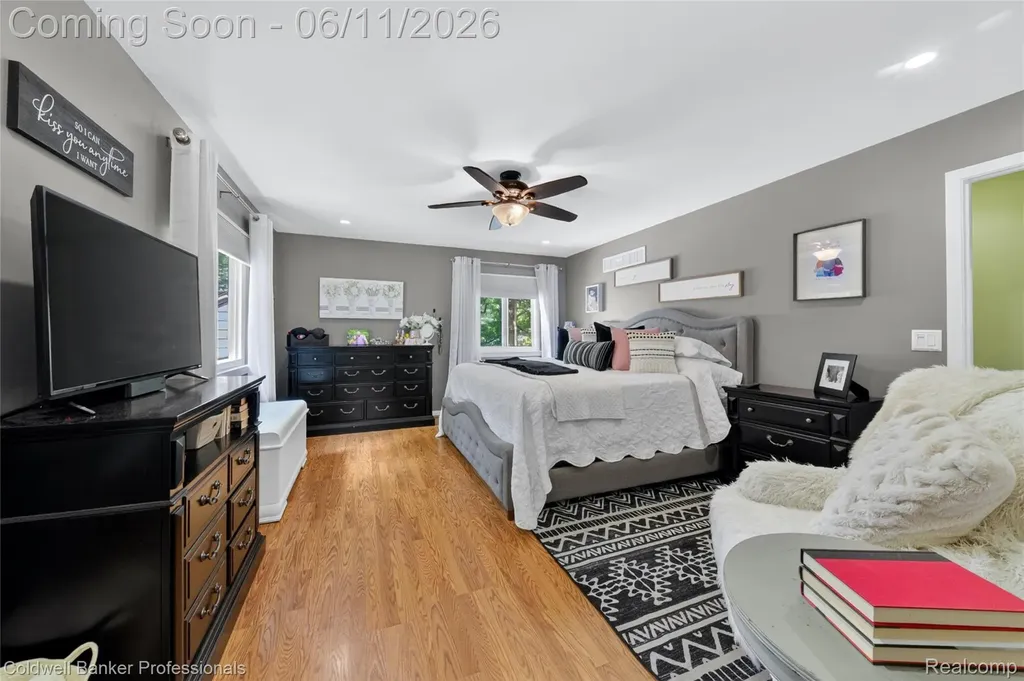 3580 Overton Street Waterford Charter Township MI 48328