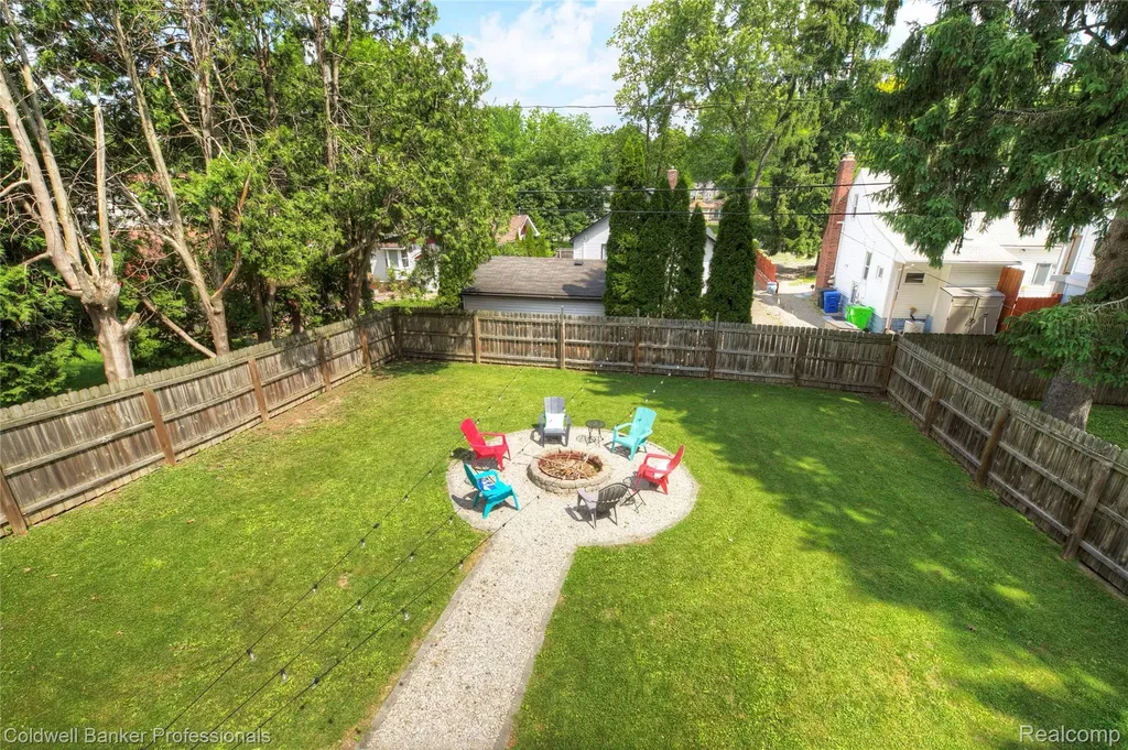 3580 Overton Street Waterford Charter Township MI 48328
