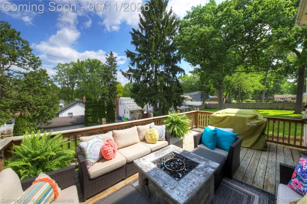 3580 Overton Street Waterford Charter Township MI 48328