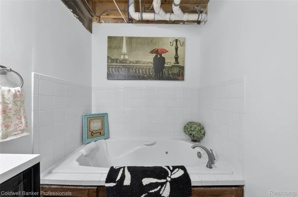 3580 Overton Street Waterford Charter Township MI 48328
