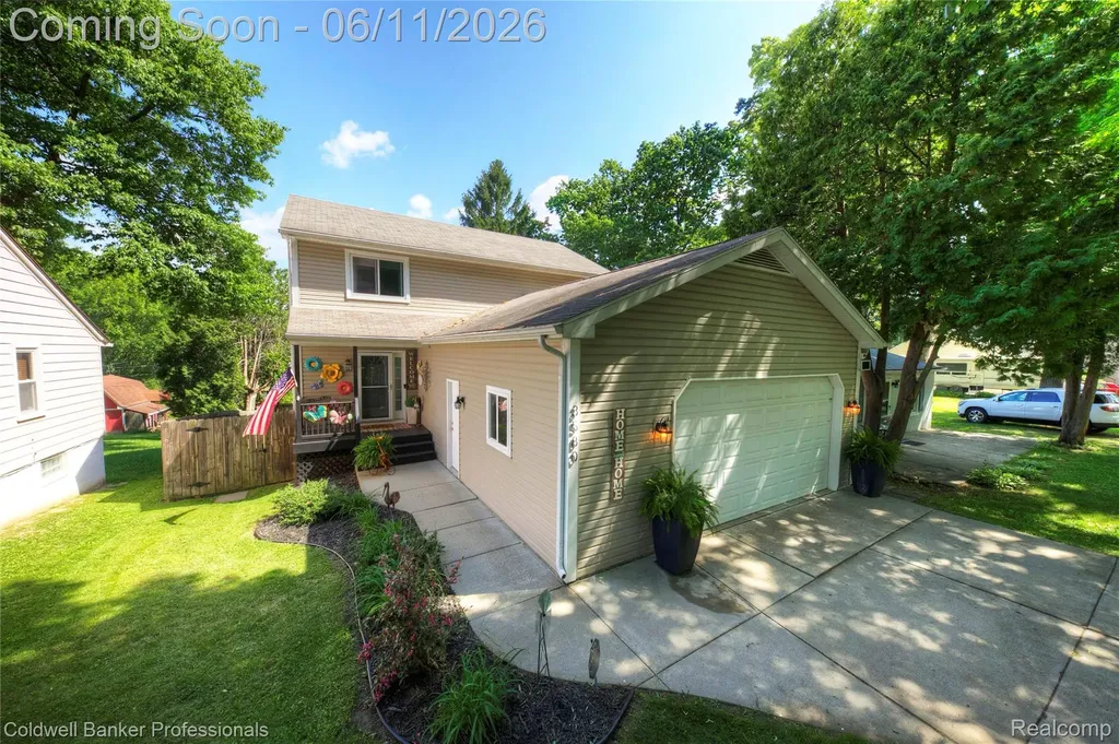 3580 Overton Street Waterford Charter Township MI 48328