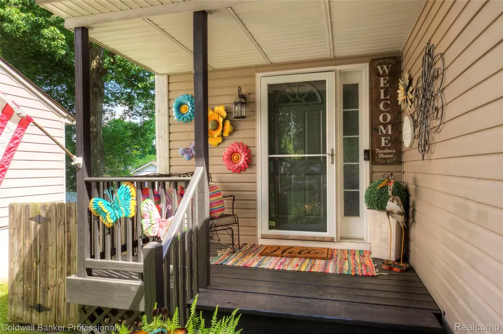 3580 Overton Street Waterford Charter Township MI 48328