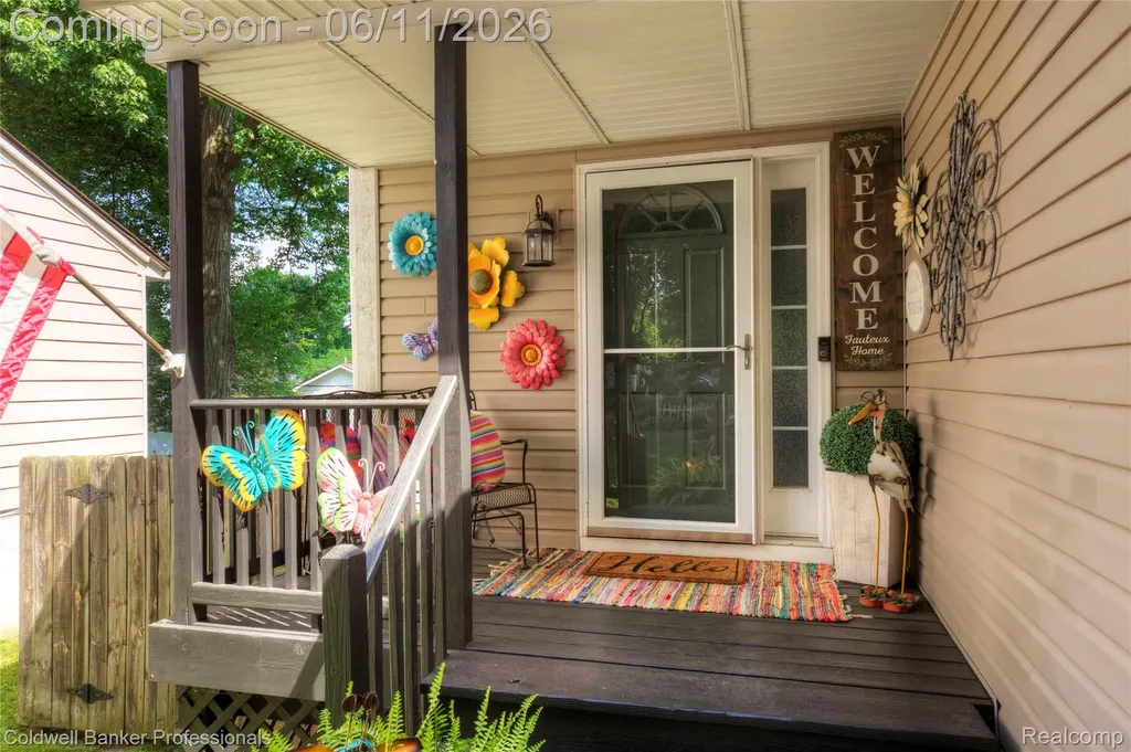 3580 Overton Street Waterford Charter Township MI 48328