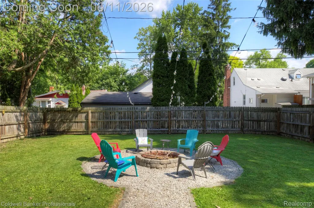 3580 Overton Street Waterford Charter Township MI 48328