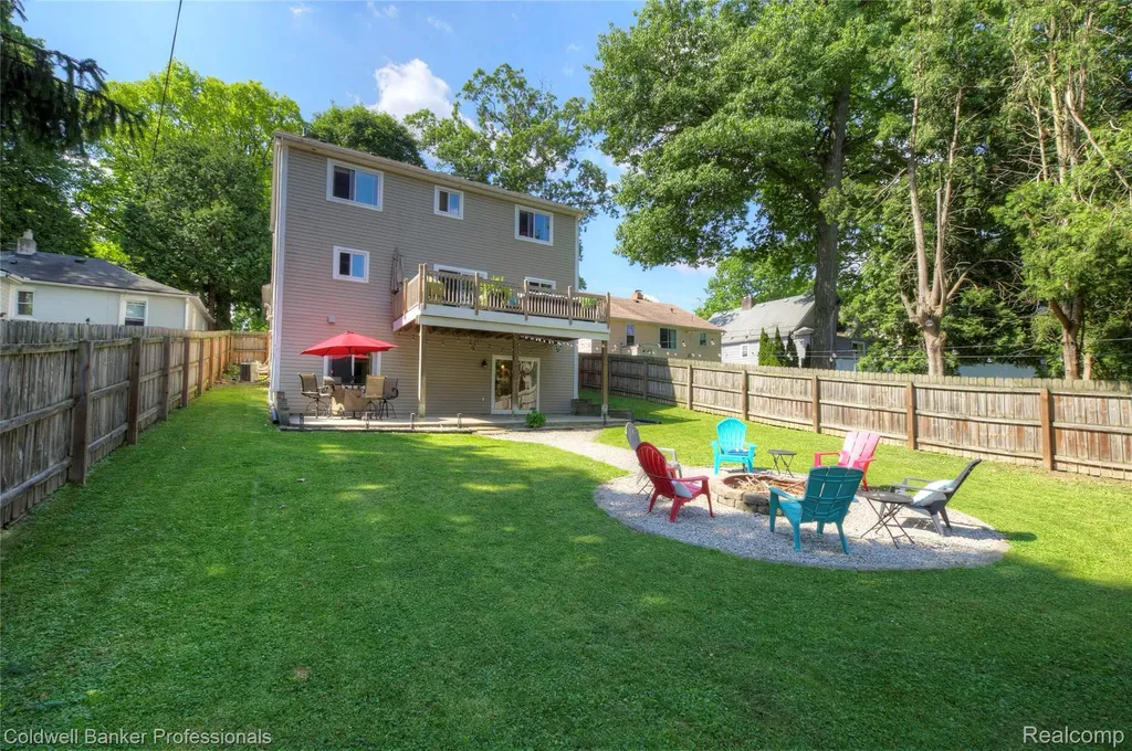 3580 Overton Street Waterford Charter Township MI 48328