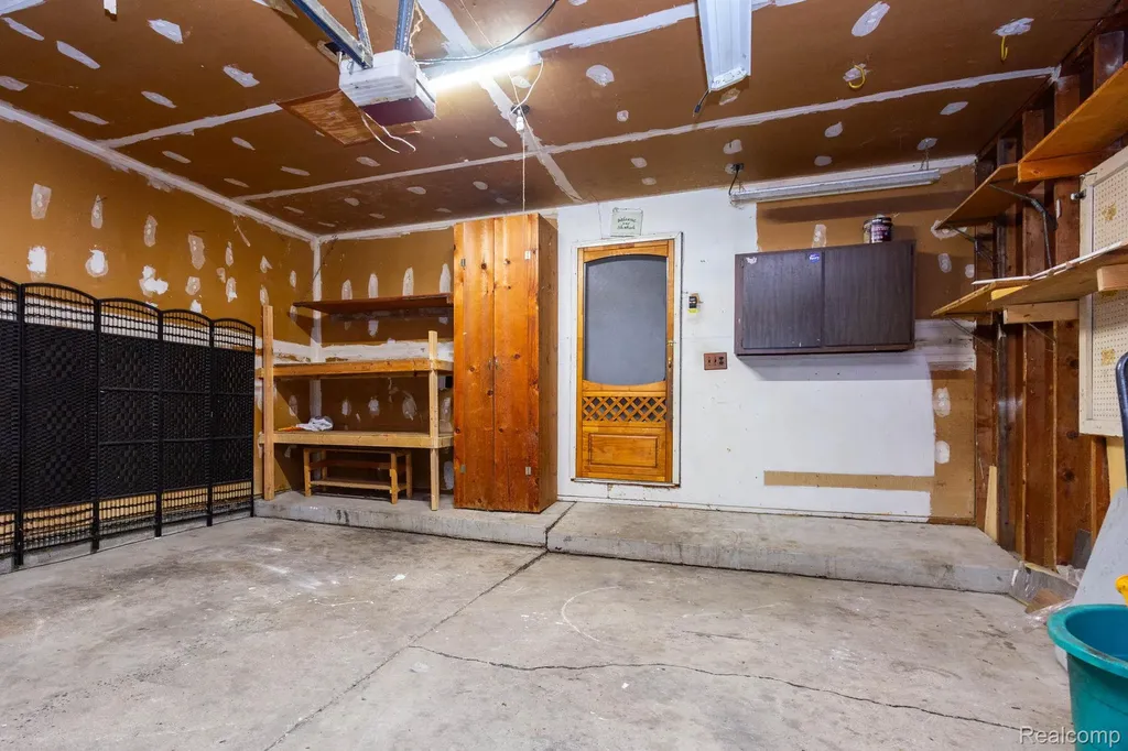 32016 Belcrest Road Brownstown Charter Township MI 48173