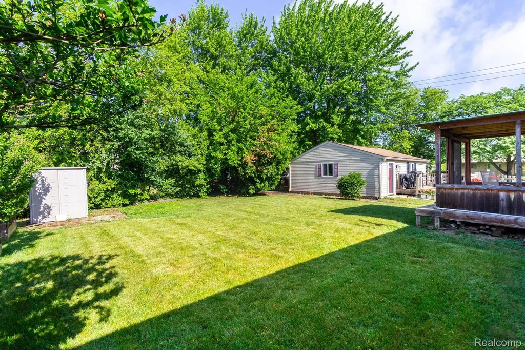 32016 Belcrest Road Brownstown Charter Township MI 48173
