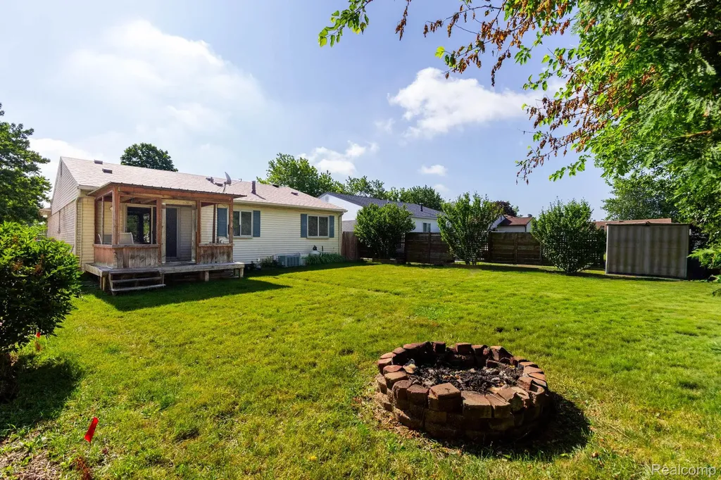 32016 Belcrest Road Brownstown Charter Township MI 48173