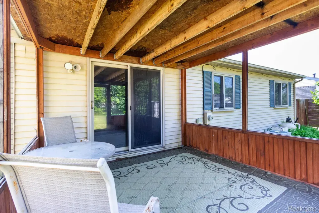 32016 Belcrest Road Brownstown Charter Township MI 48173