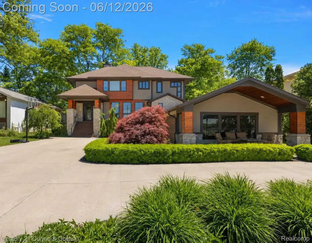 1345 E Lake Drive Novi City MI 48377