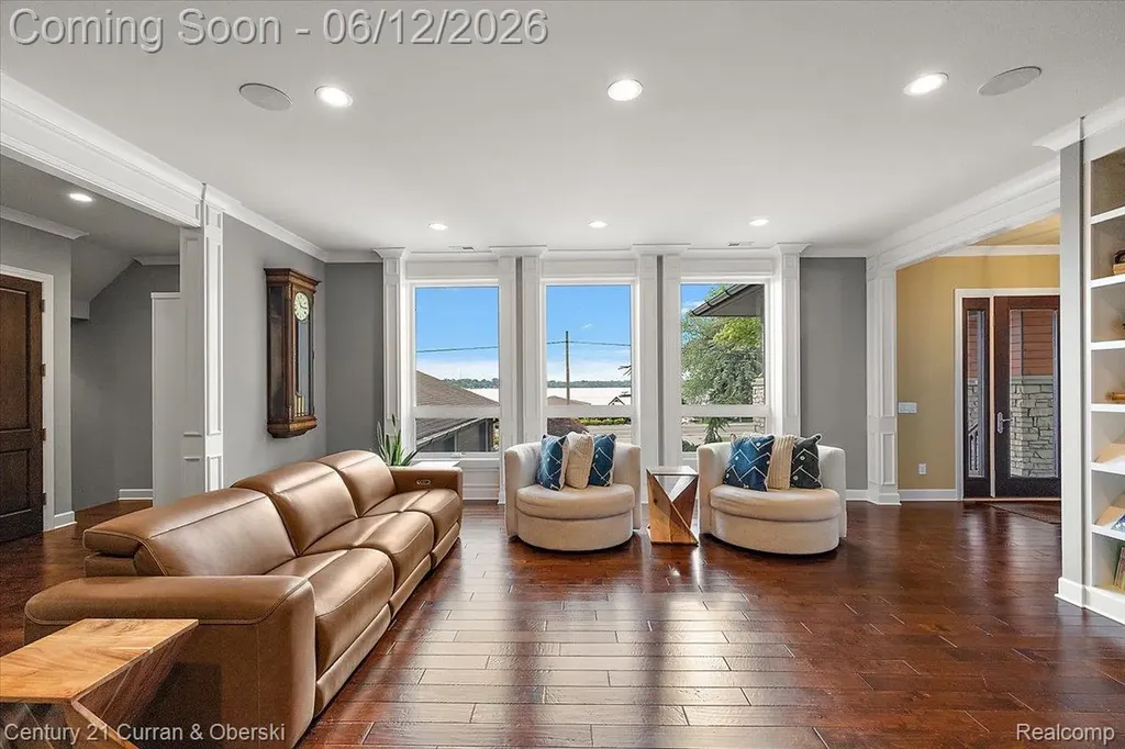1345 E Lake Drive Novi City MI 48377