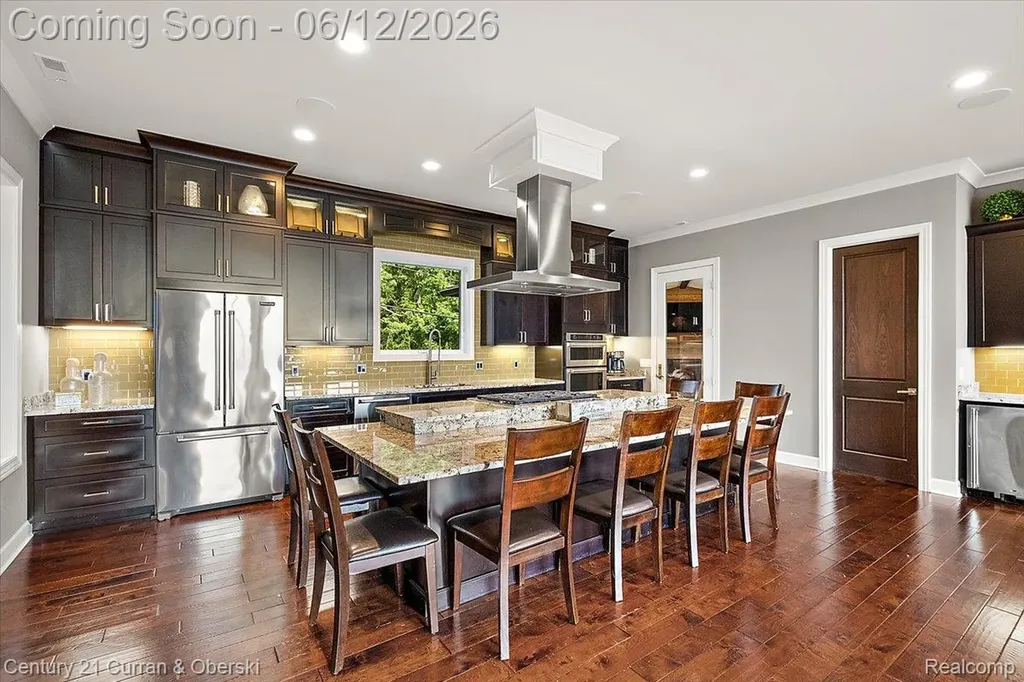 1345 E Lake Drive Novi City MI 48377