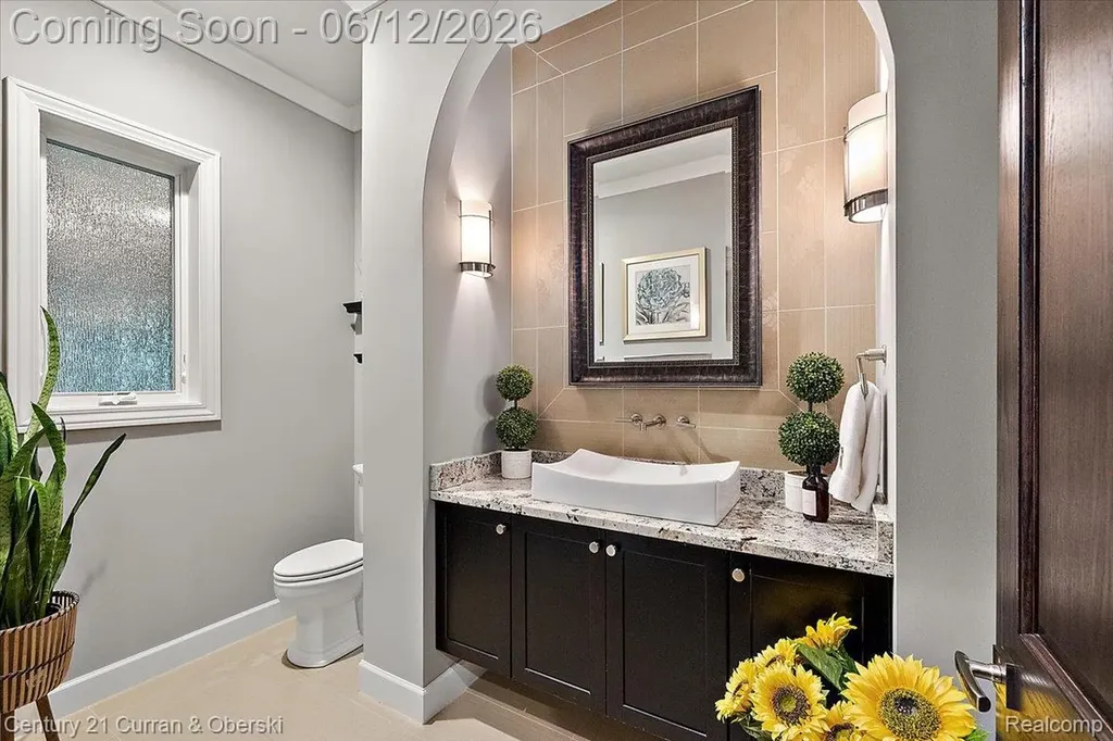 1345 E Lake Drive Novi City MI 48377