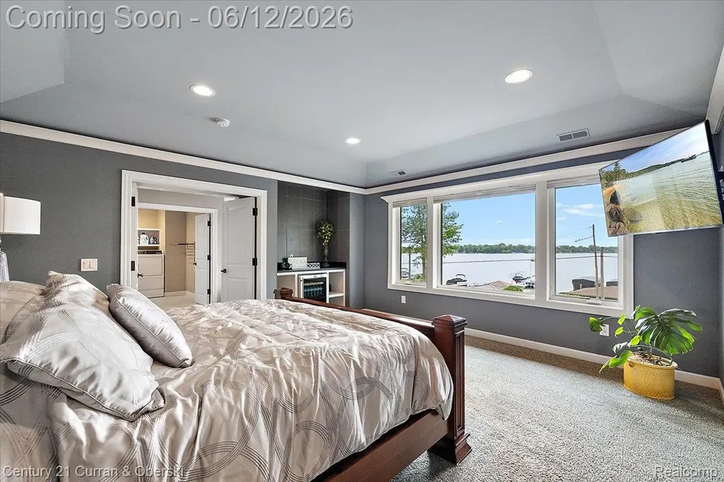 1345 E Lake Drive Novi City MI 48377