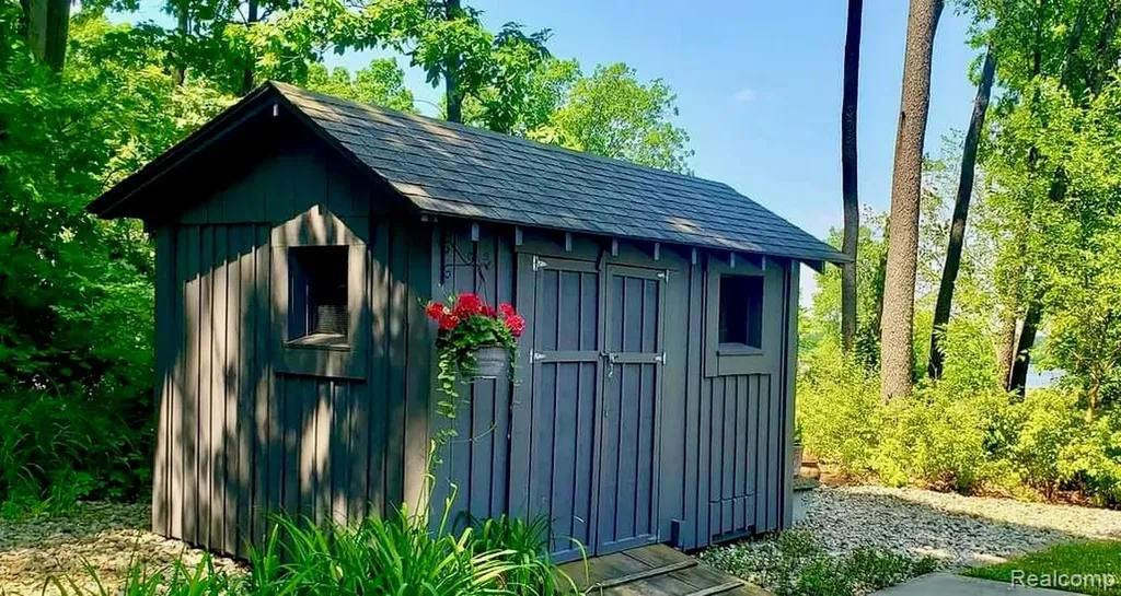 4615 Parker Drive Marion Township MI 48843