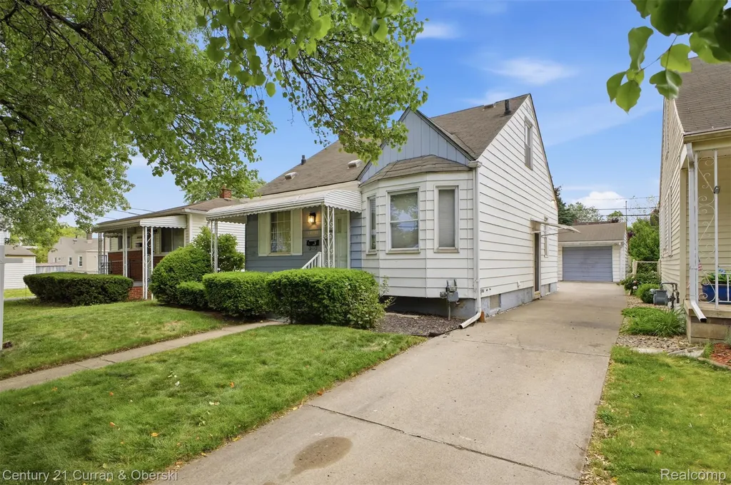 17136 Harman Street Melvindale City MI 48122