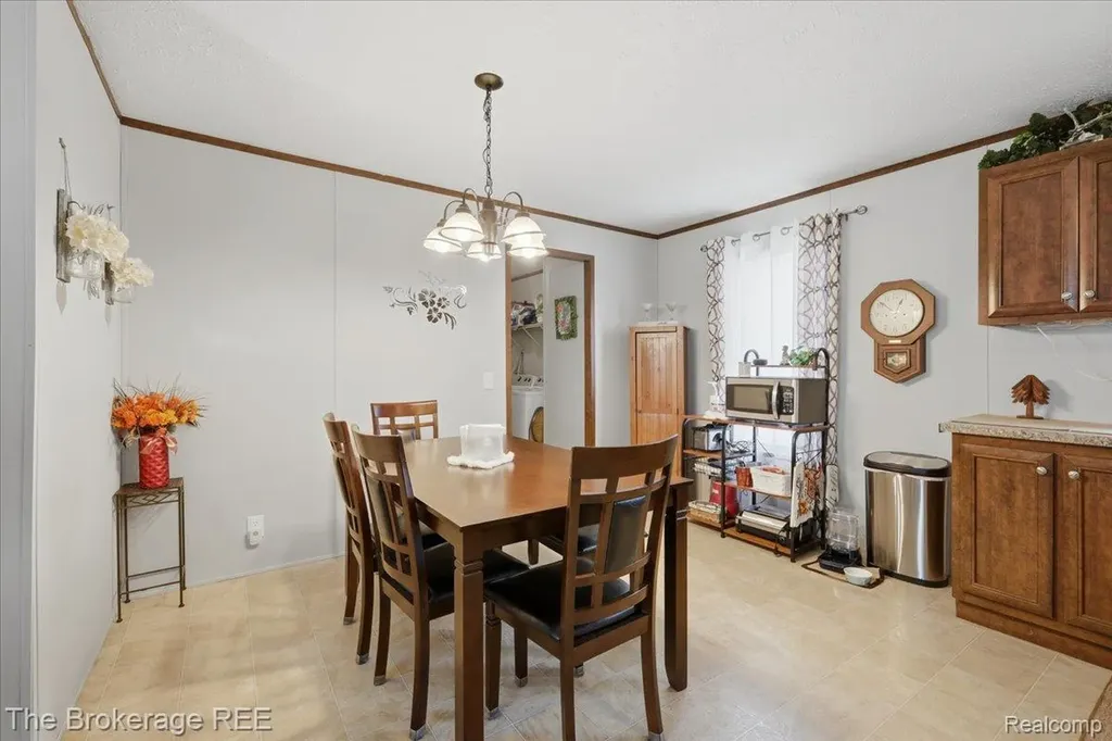 9542 Foxwell Circle Tyrone Township MI 48430