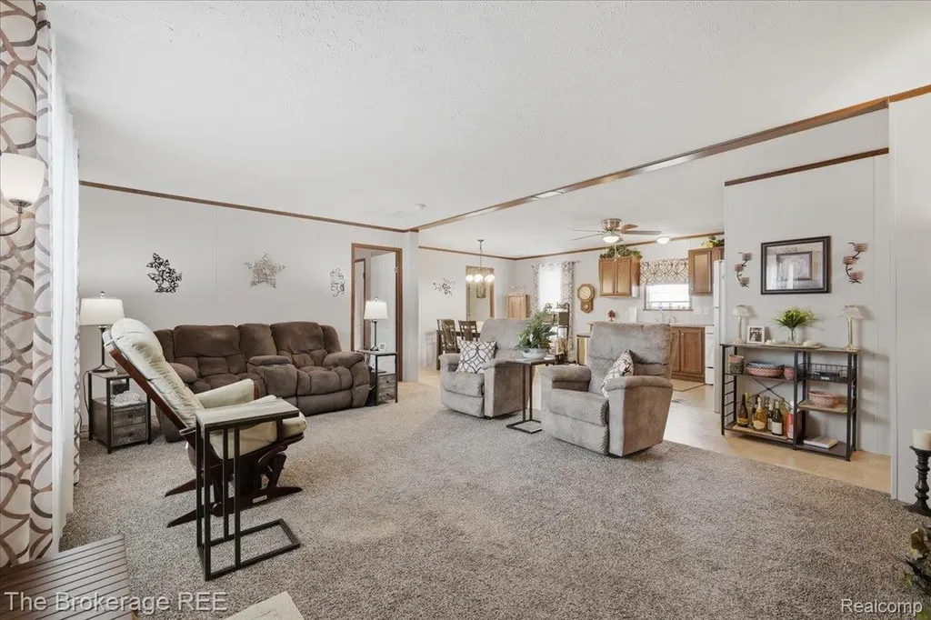 9542 Foxwell Circle Tyrone Township MI 48430