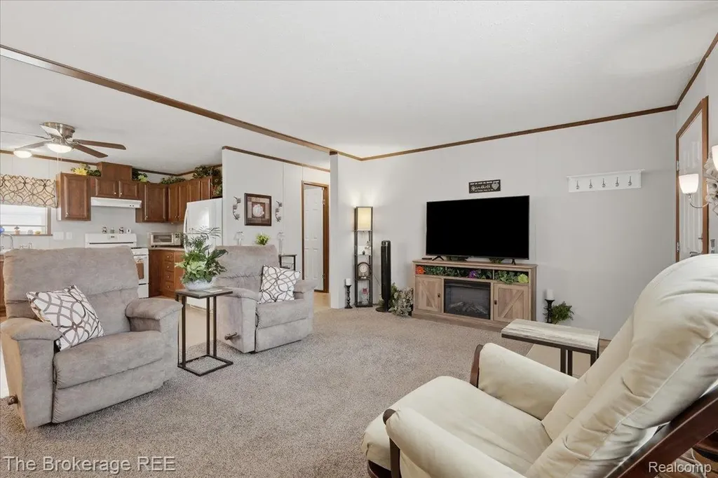 9542 Foxwell Circle Tyrone Township MI 48430